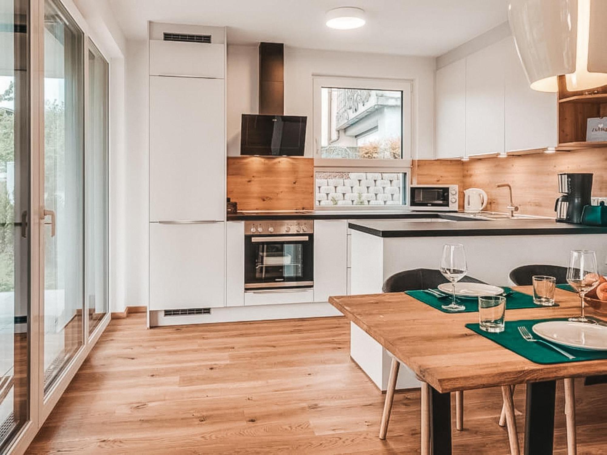 Alpenluxus Presents Zweite Heimat - Garden & Underground Parking Space Apartment